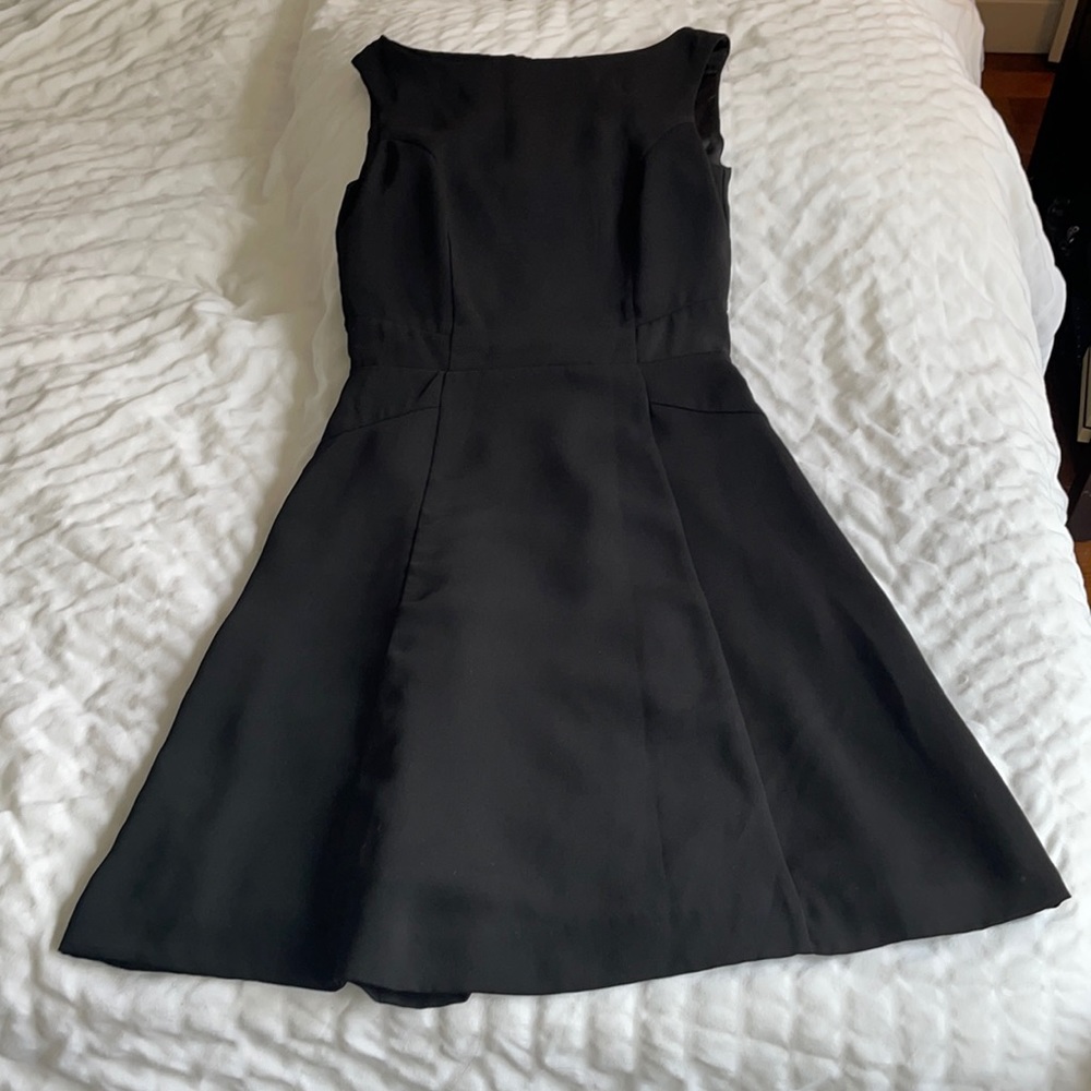 Sleeveless H&M size 6 MIDI dress